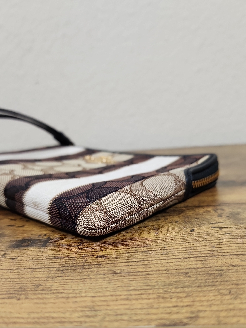 Coach Large Corner Zip Wristlet In Signature Jacquard With Stripes - Picture 8 of 14